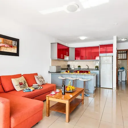 Apartamento 102 Accomodation, Front Line, Sea View