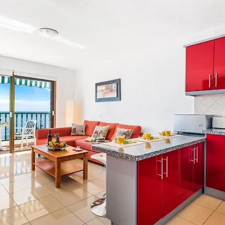 Apartamento 102 Accomodation, Front Line, Sea View *