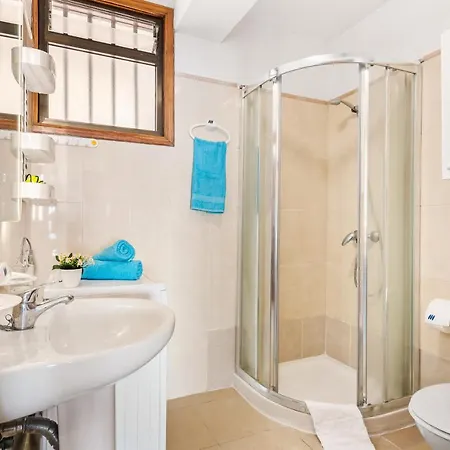 102 Accomodation, Front Line, Sea View * プエルト・デ・サンティアゴ