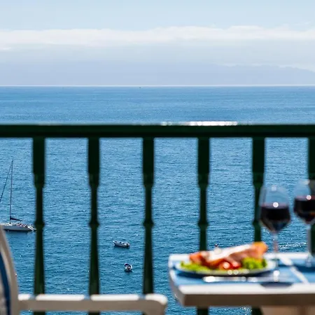 102 Accomodation, Front Line, Sea View * プエルト・デ・サンティアゴ